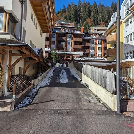 Casa Campiglio Centro Piano Alto Con Vista Apartment Madonna di Campiglio Luaran gambar