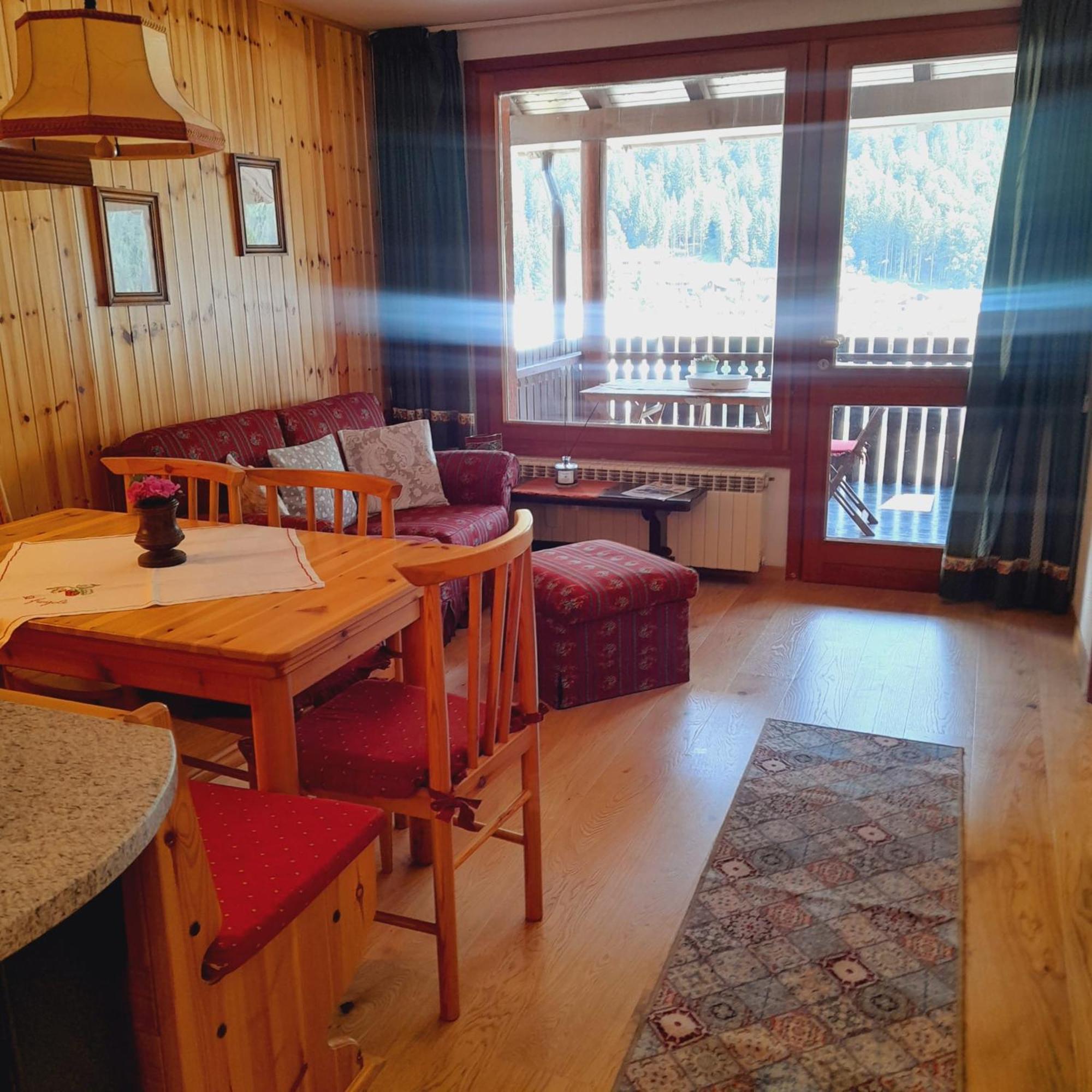 Casa Campiglio Centro Piano Alto Con Vista Apartment Madonna di Campiglio Luaran gambar
